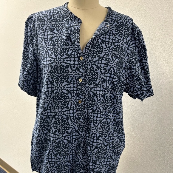 Talbots Blue Casual Button Down Shirt with Abstract Print - Picture 1 of 3